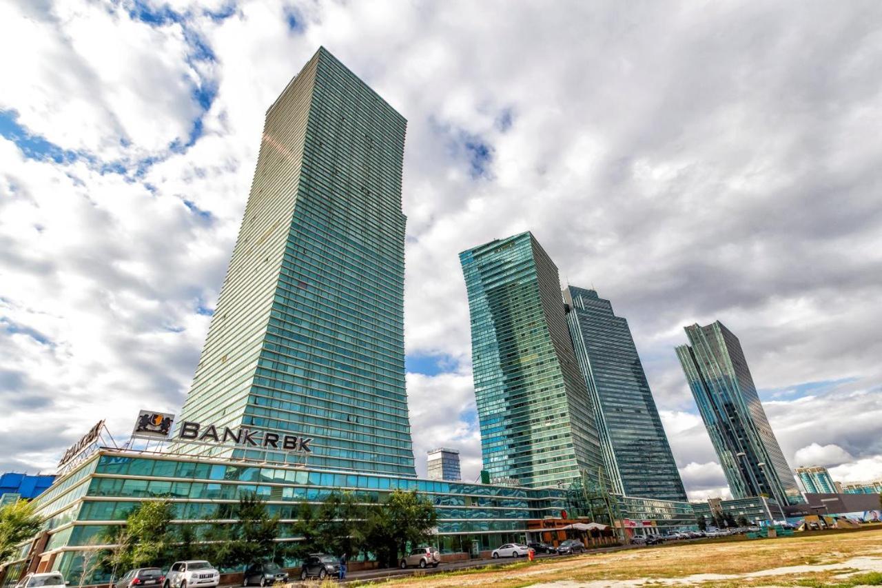 Северное Сияние 35 Этаж Astana Luaran gambar