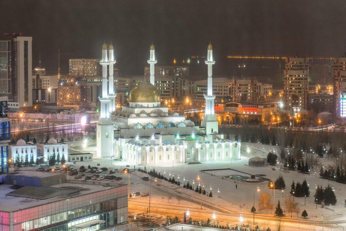 Северное Сияние 35 Этаж Astana Luaran gambar
